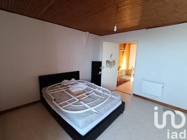 Maison 4 pièces de 110 m² à Airvault (79600)