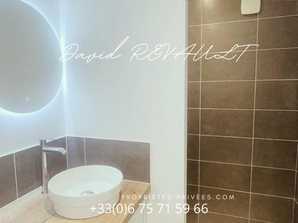 Maison Questembert 4 pièces 85 m2-(115 m² utile)-Maison en pierre rénovée  3 chambres, terrasse, prêt à emménager