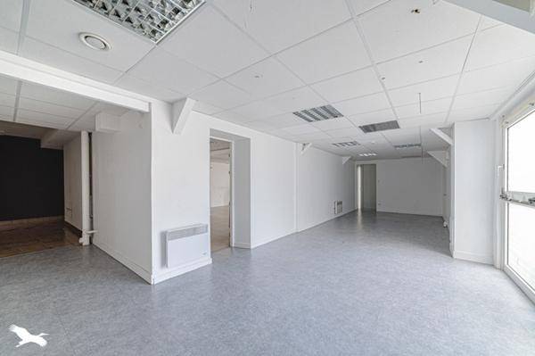 Immeuble à vendre |  Saint-Junien |  637 m²