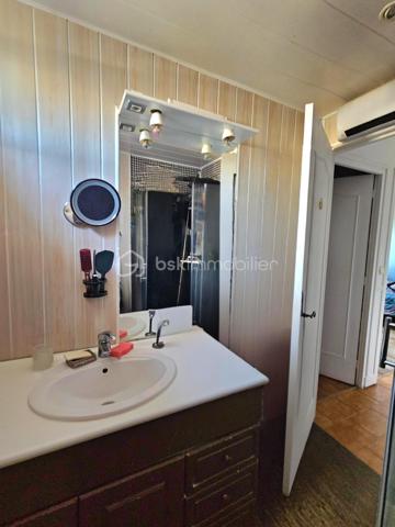 Limite Coubron et la forêt de Bondy, dans un quartier pavillonnaire, maison de plain pied sur sous-sol édifié en 1964 de 100m² habitables et 175m² utiles sur une parcelle de 500m².

LES ATOUTS DU BIEN
• Plain pied surélevé (plateau de 75m²)
• Hauteur sous plafond sous-sol 2m
• Sous-sol traversant idéal pour stationner véhicules dans le jardin arrière
• Terrain devant 140m², 7 véhicules possible
• Jardin arrière 270m² sans VIS-A-VIS
• Panneau solaire et pompe à chaleur AIR / EAU 2025
• Installation climatisation réversible

AGENCEMENT
Rez-de-jardin (75m²)
• Garage traversant
• Buanderie / chaufferie

Etage (75m²)
• Entrée
• Cuisine
• Séjour double (30m²) avec cheminée
• Couloir
• 2 chambres (9,30/9,50m²)
• Salle d'eau
• WC

Combles (25m²)
• Un bureau
• Une chambre

INFORMATIONS TECHNIQUES
• Terrain : façade 10m x profondeur 50m
• Double vitrage PVC avec volets
• Tableau électrique récent
• DPE en D
• Double exposition EST / OUEST
• Ballon d'eau chaude thermodynamique

INFORMATIONS FINANCIERES
• Taxe foncière 1696 euros

Ludovic MOREL
Votre Partenaire Immobilier
Depuis 2010

•••