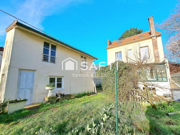 MÉRIEL – Demeure de caractère 165 m2, 5 chambres, 557 m² de terrain, gare ligne H à 7 mns à pied.