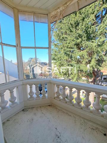 MÉRIEL – Demeure de caractère 165 m2, 5 chambres, 557 m² de terrain, gare ligne H à 7 mns à pied.