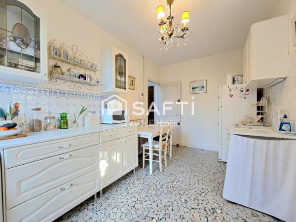 MÉRIEL – Demeure de caractère 165 m2, 5 chambres, 557 m² de terrain, gare ligne H à 7 mns à pied.