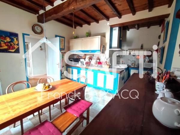 SUPERBE PROPRIETE DE CARACTERE AVEC DEUX MAISONS