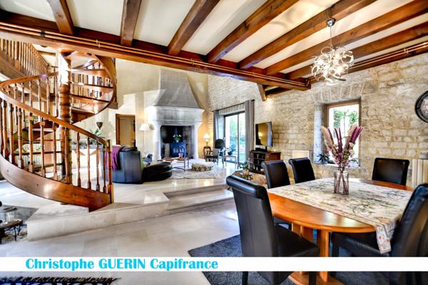 Maison à vendre 8 pièces proche de CHAMPNIERS (16)