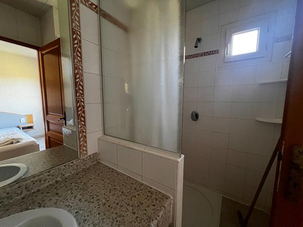 Belle vue dans un cadre verdoyant, maison 2 chambres