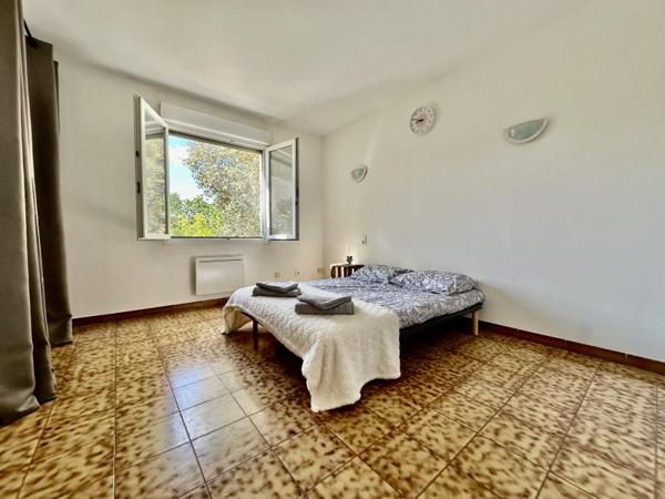 Vente / Maison avec dépendance à Laudun-l'Ardoise (30290)