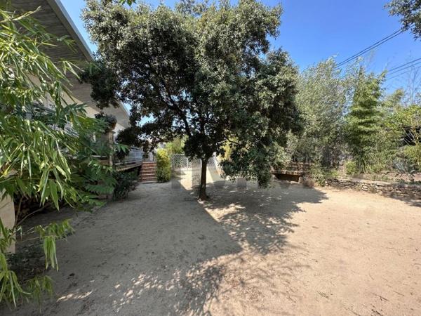 Vente / Maison avec dépendance à Laudun-l'Ardoise (30290)