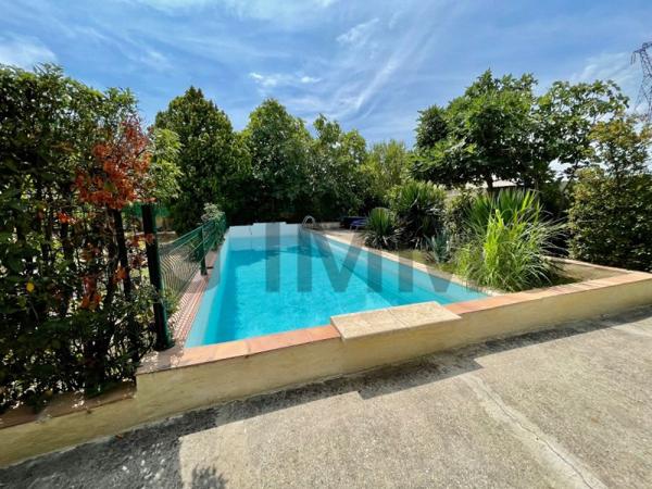Vente / Maison avec dépendance à Laudun-l'Ardoise (30290)