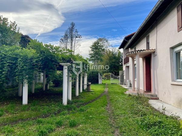 À Vendre : Charmante Maison à Mazères-de-Neste avec Bois Séparé