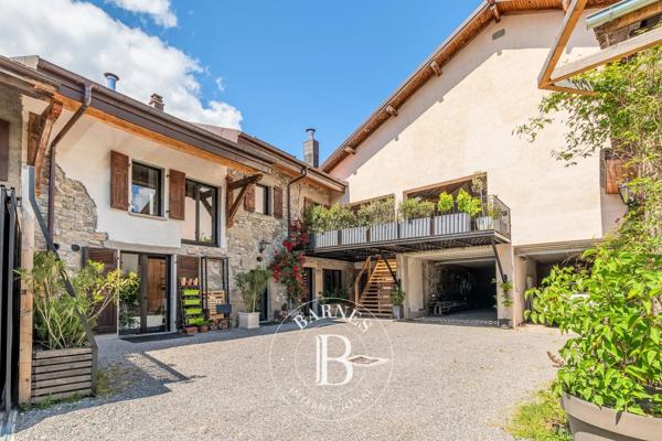 Sciez, Maison 5 Chambres -  304 m² à vendre