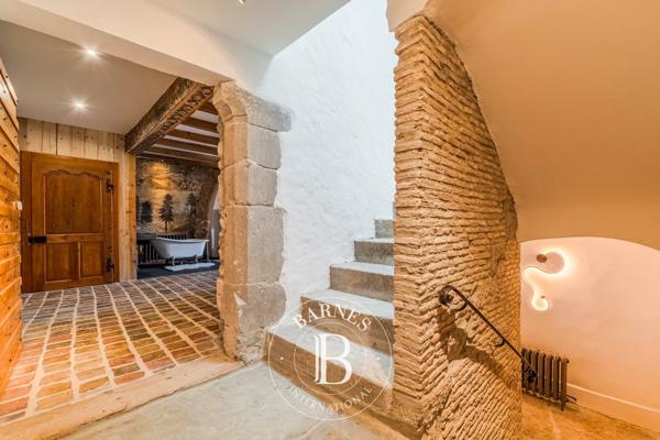 Sciez, Maison 5 Chambres -  304 m² à vendre