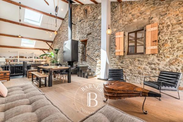 Sciez, Maison 5 Chambres -  304 m² à vendre