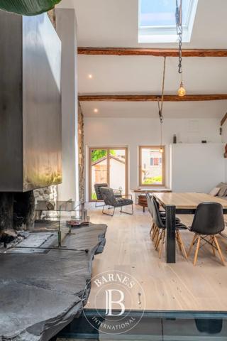 Sciez, Maison 5 Chambres -  304 m² à vendre