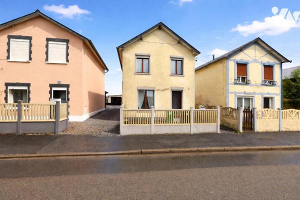 Charmante maison individuelle, 2 chambres, garage, terrain.