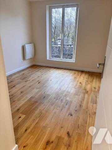 Caulaincourt maison de 110m² en R+2+SS refaite à neuf