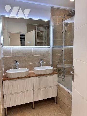 Caulaincourt maison de 110m² en R+2+SS refaite à neuf