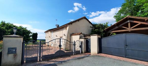 Maison à Agonac, 24460 - 3 pièces 150m²