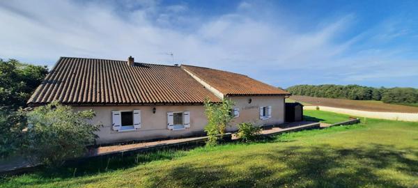 Maison à Agonac, 24460 - 3 pièces 150m²