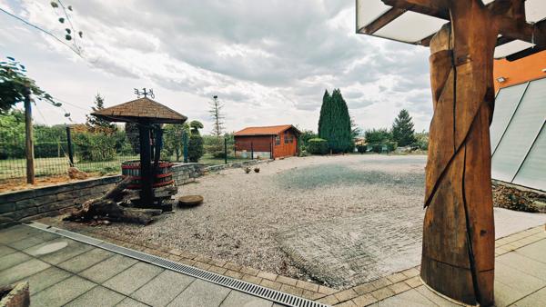 Ensemble immobilier professionnel avec hall de 600 m² et logement de service – Rottelsheim