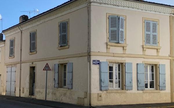 Maison à vendre    4 pièces •  Saint-Sever