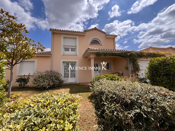 BUXEROLLES - Maison T6 dans un secteur calme , Buxerolles