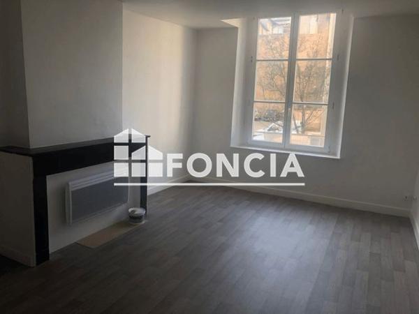 Location Studio 36.2 m² - 98 GRANDE RUE Nancy 54000