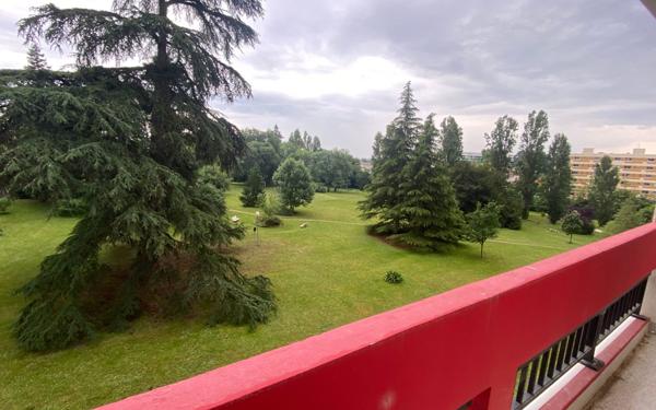 Appartement à vendre    4 pièces • 59 m2 Talence