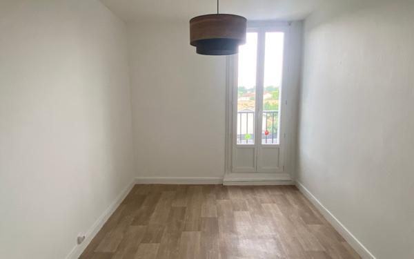 Appartement à vendre    4 pièces • 59 m2 Talence