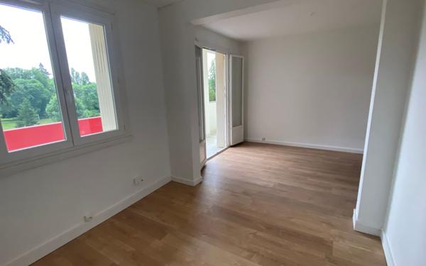 Appartement à vendre    4 pièces • 59 m2 Talence
