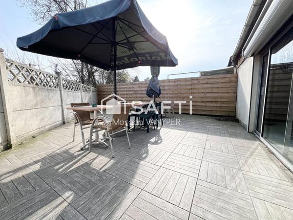 Immeuble comprenant un café tabac et un logement