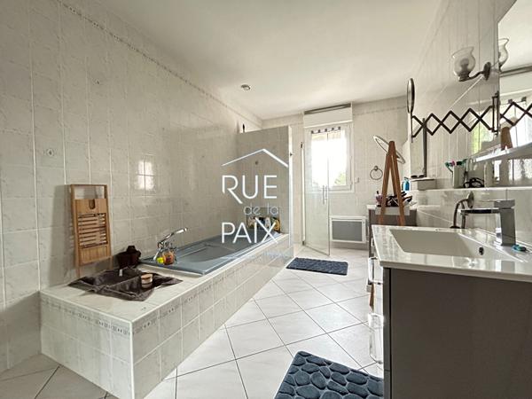 86200 LOUDUN Vente Maison d'Exception en Plein Coeur de la Commune