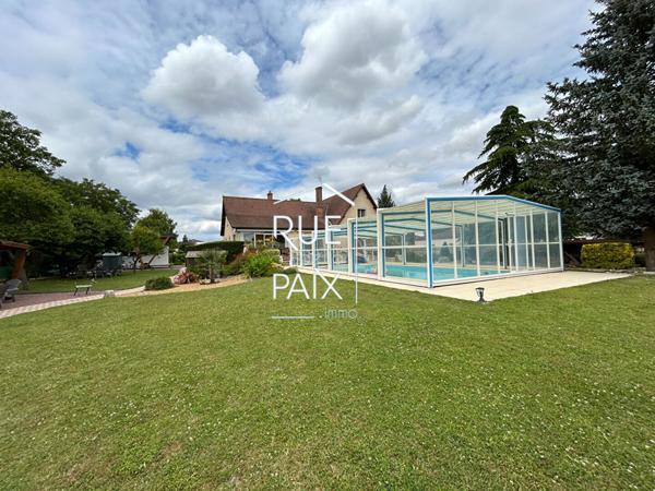 86200 LOUDUN Vente Maison d'Exception en Plein Coeur de la Commune