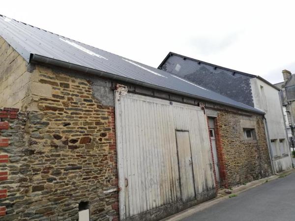 Bâtiment centre ville de PONTORSON