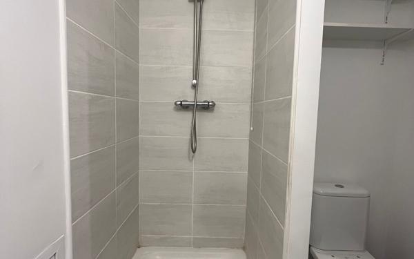 Appartement à vendre    1 pièce • 26,40 m2 Pélissanne