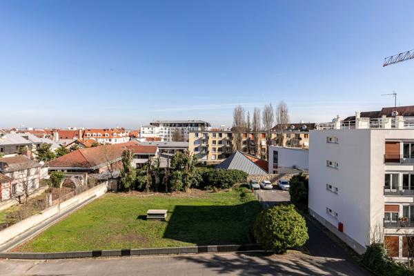 RUEIL-MALMAISON - COEUR DE VILLE - APPARTEMENT FAMILIAL 78 M² - 3 CHAMBRES - 3 BALCONS - 4e ETAGE/5 - BOX - CAVE -