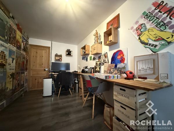 AULNAY MAISON FAMILLIALE AVEC UN GÎTE