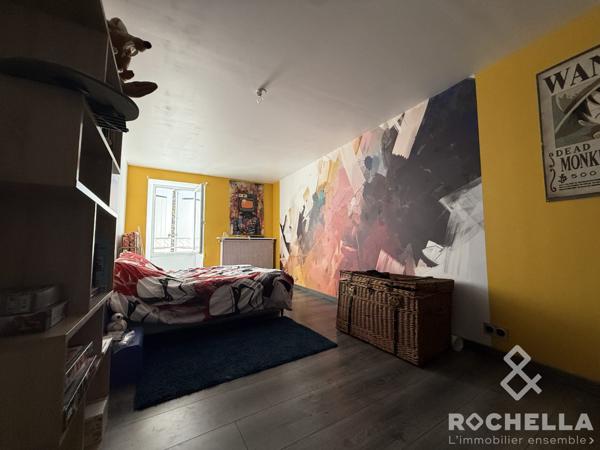 AULNAY MAISON FAMILLIALE AVEC UN GÎTE