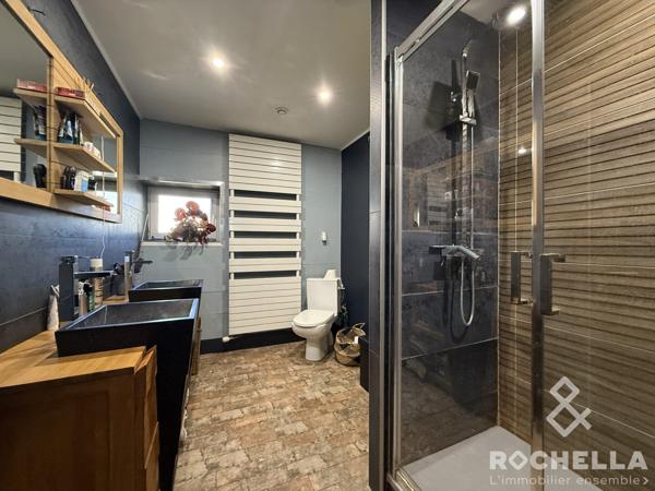 AULNAY MAISON FAMILLIALE AVEC UN GÎTE