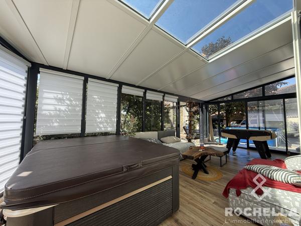 AULNAY MAISON FAMILLIALE AVEC UN GÎTE