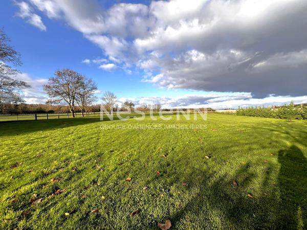 ENSEMBLE IMMOBILIER À VENDRE LA COMMUNE DE VAL-FOUZON AVEC 1.5 HECTARE