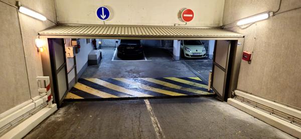 Parking au Grand Canal 9.4 m2