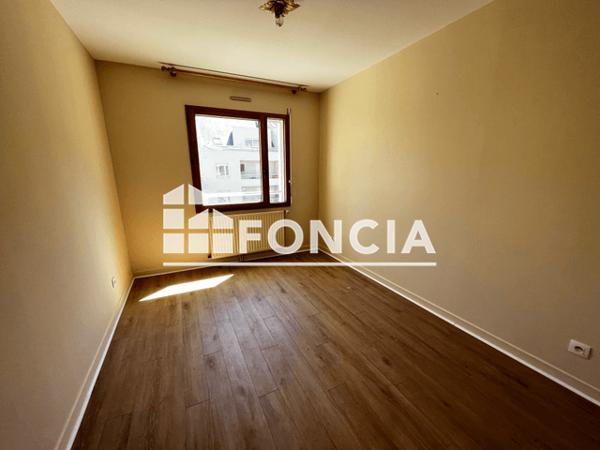 Location Appartement 3 pièces 67.94 m² - 6 RUE VILLARS Nantes 44100