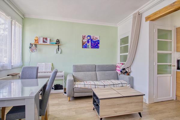 Magnifique maison meulière rénovée à deux pas des bords de Marne