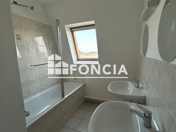 Location Appartement 4 pièces 109.3 m² - CLOS DE LA CHAPELLE La Chapelle Saint Mesmin 45380