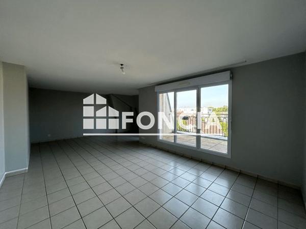 Location Appartement 4 pièces 109.3 m² - CLOS DE LA CHAPELLE La Chapelle Saint Mesmin 45380