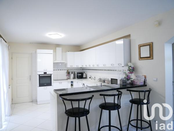 House for sale 6 rooms 125 m² Saint-Brice-sous-Forêt