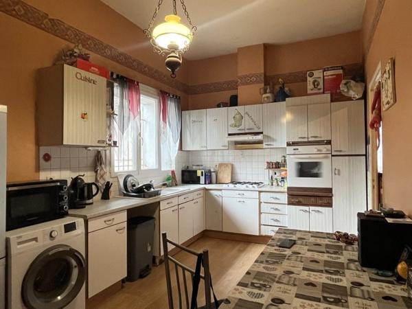 Appartement à vendre |  Condom |  5 pièces | 158 m²