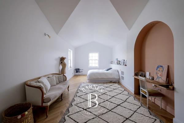 Bordeaux, Maison 5 Chambres -  300 m² à vendre