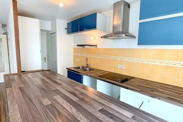 Appartement
                                                                                                                                                                                                                                                                                                                        3 pièce(s)                                                                                                                                                                                                          2 chambre(s)                                                                                                                                                                                                          65.66  m²